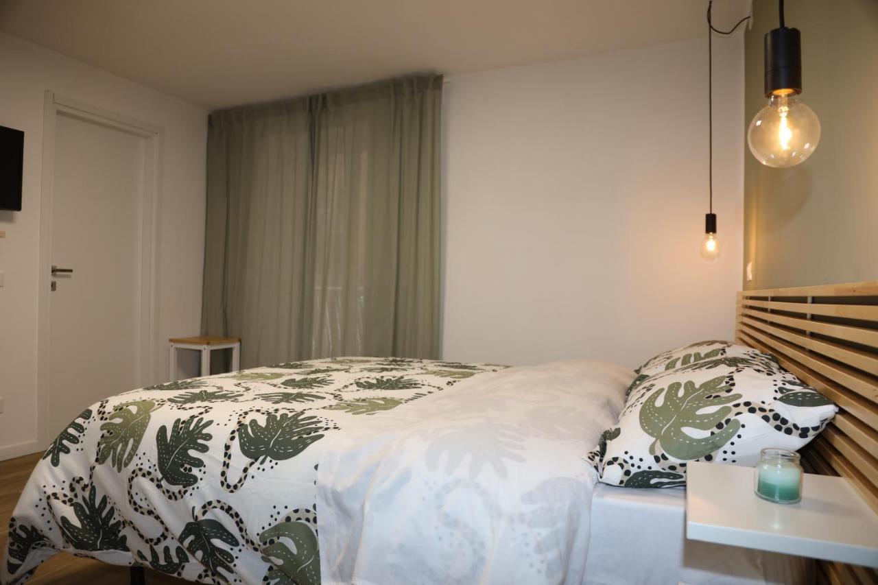 Casa Viscardi Apartment เนเปิลส์ ภายนอก รูปภาพ