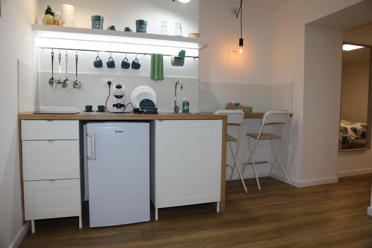 Casa Viscardi Apartment เนเปิลส์ ภายนอก รูปภาพ