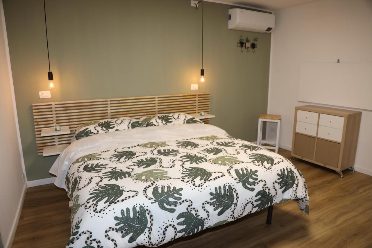 Casa Viscardi Apartment เนเปิลส์ ภายนอก รูปภาพ