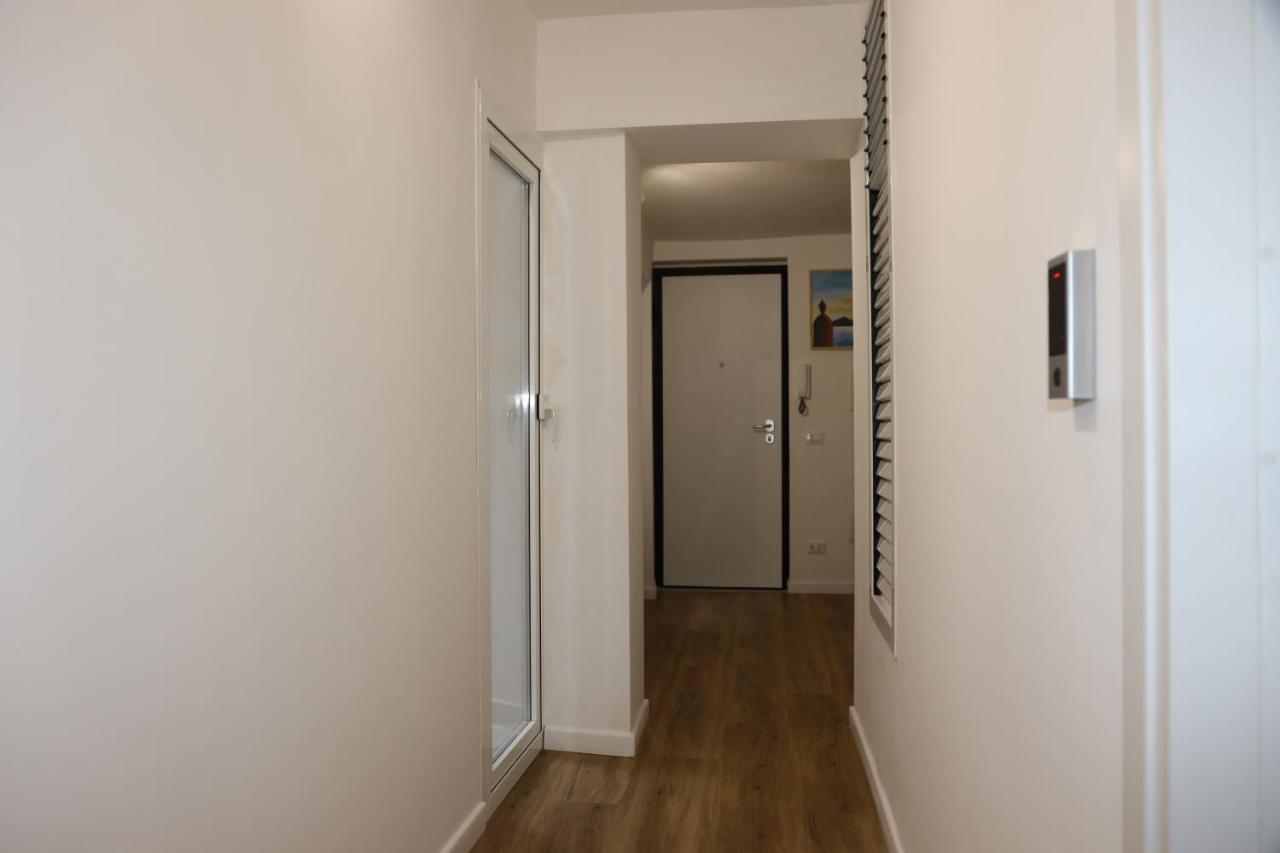 Casa Viscardi Apartment เนเปิลส์ ภายนอก รูปภาพ